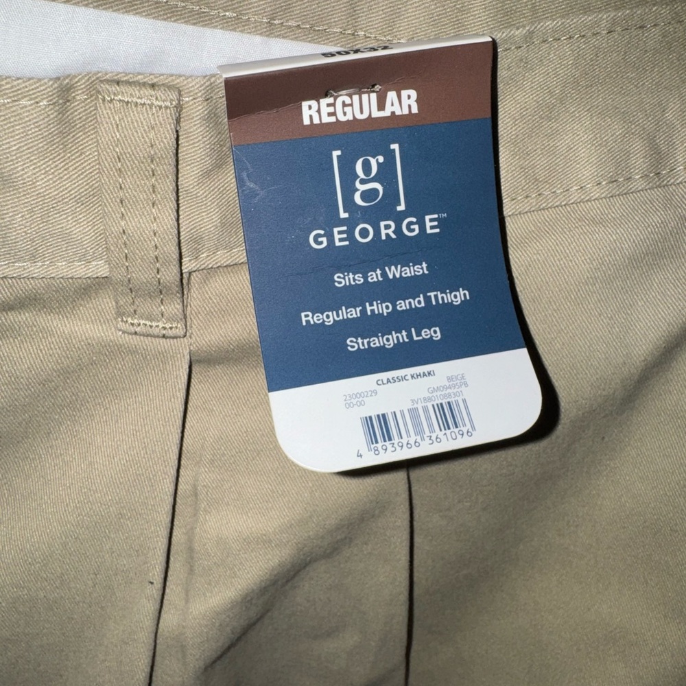 Men’s size 50x32 classic khaki pants - Picture 3 of 4